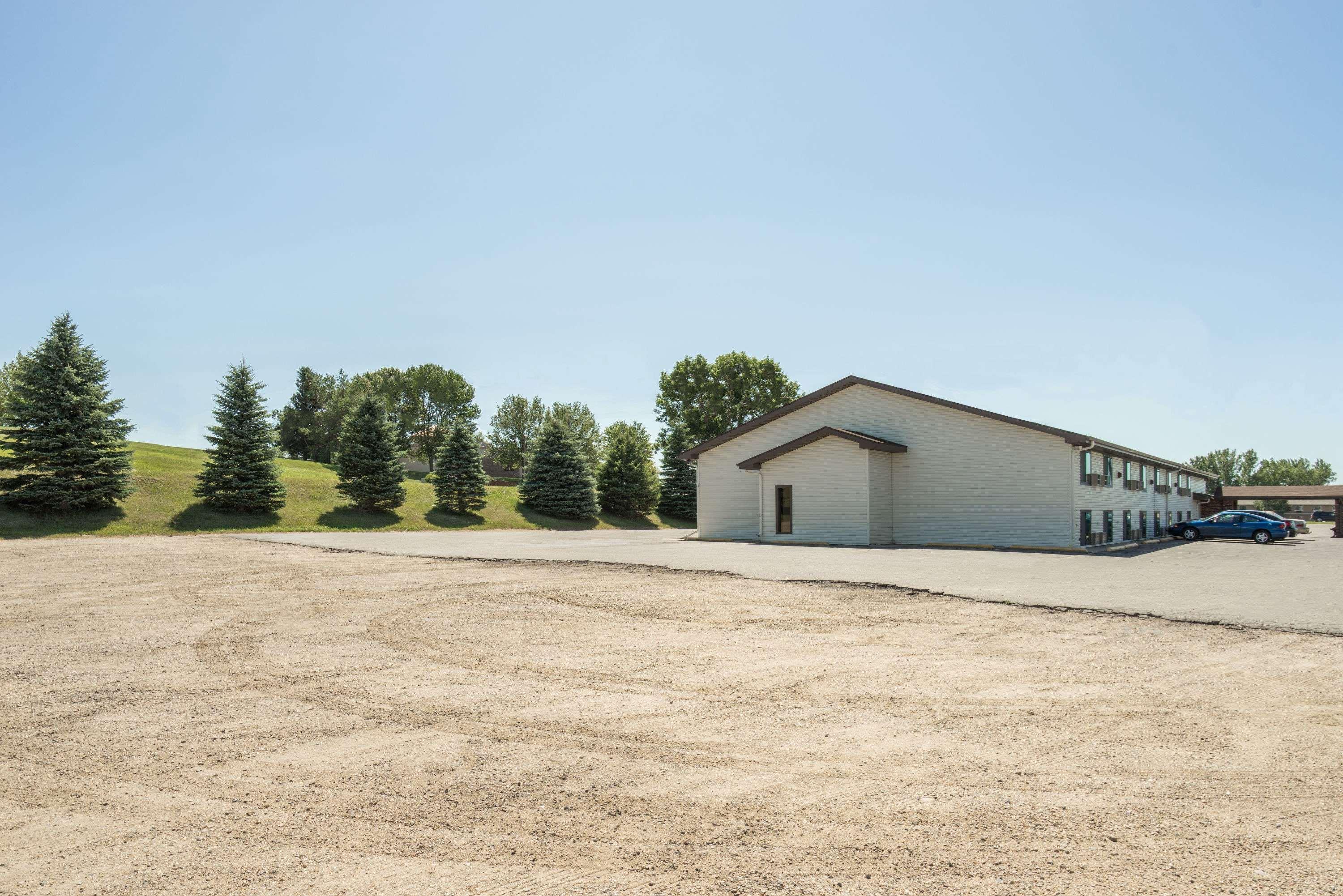 Super 8 By Wyndham Fergus Falls Εξωτερικό φωτογραφία